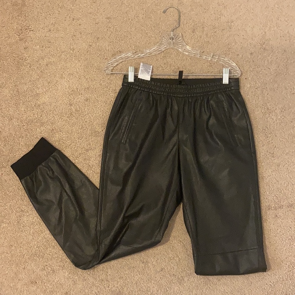 BCBG leather jogger (S)